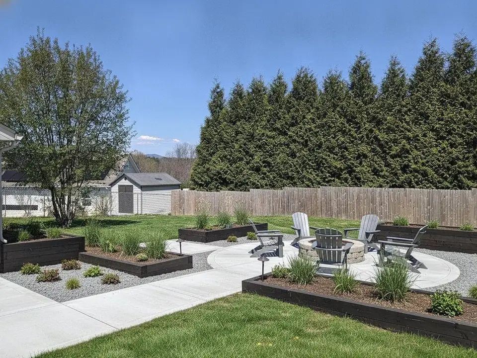 The same yard after a Modern design